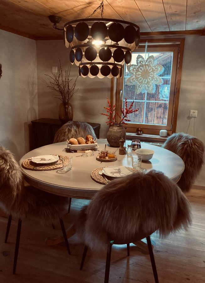 Sumvitg Casa Pasch - Boutique Bed And Breakfast In Cumpadials المظهر الخارجي الصورة
