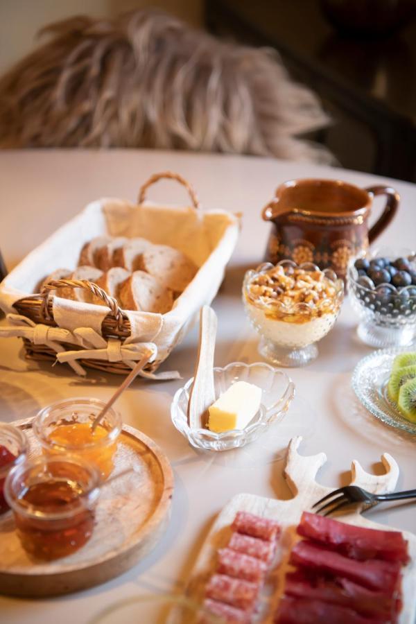 Sumvitg Casa Pasch - Boutique Bed And Breakfast In Cumpadials المظهر الخارجي الصورة