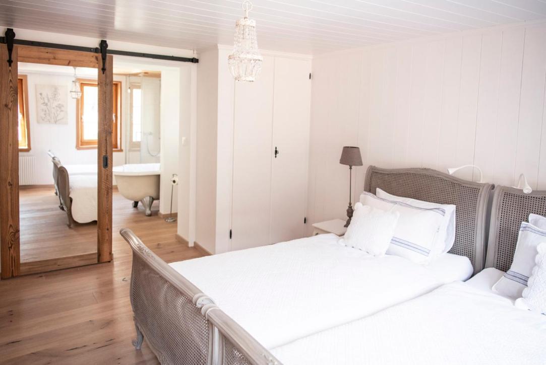 Sumvitg Casa Pasch - Boutique Bed And Breakfast In Cumpadials المظهر الخارجي الصورة